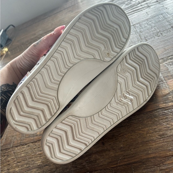 NWOT Alberto Floral Canvas Sneakers Size 9 (40) - Picture 5 of 8